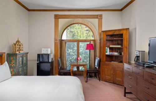 Telluride Apartment | Village Hideaway - Telluride convenience!