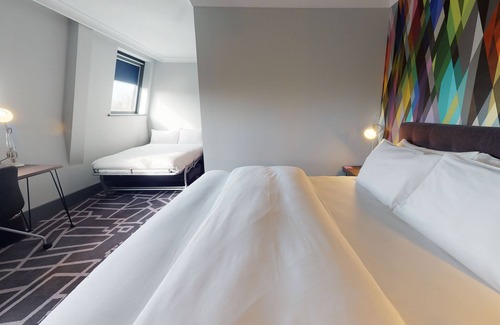 Bracknell Hotel | Village Hotel Bracknell