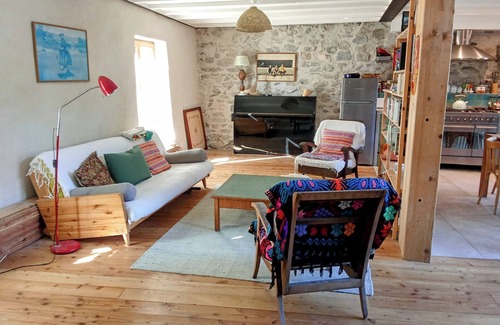 Baratier House | Village house 1 km from the lake, 100 m from the shuttle to Les Orres.