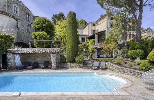 Lacoste House | Village house for rent with pool in Luberon - La Maison Sambuc