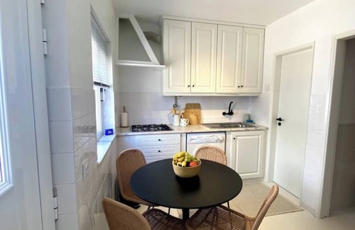 Bensafrim House | Village House