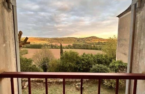 Limeuil House | Village house with garden and lovely view