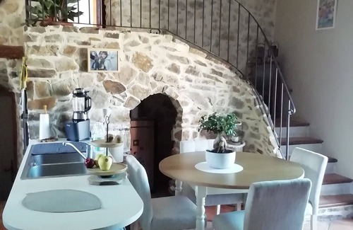 Volonne House | Village house with swimming pool and very large terrace, 10 mn south of Sisteron.