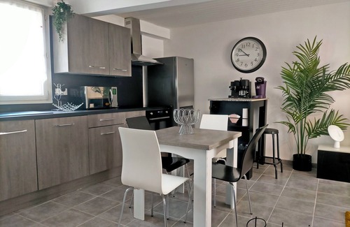 Gerzat House | Village house with terrace