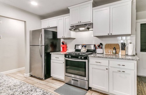 Central Oklahoma City House | Village Vibes - Relaxing Retreat