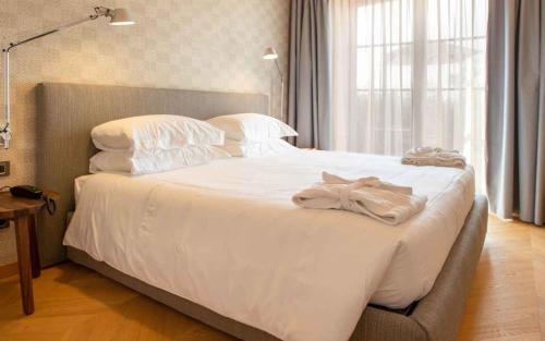 Serralunga d'Alba Hotel | Villaggio Narrante - Cascina Galarej