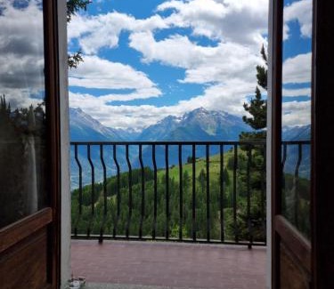 Saint-Pierre House | Villaggio Vermian