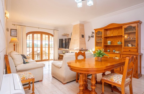 Maria de la Salut Villa | VILLALONGA - Nice villa with private pool and free Wifi