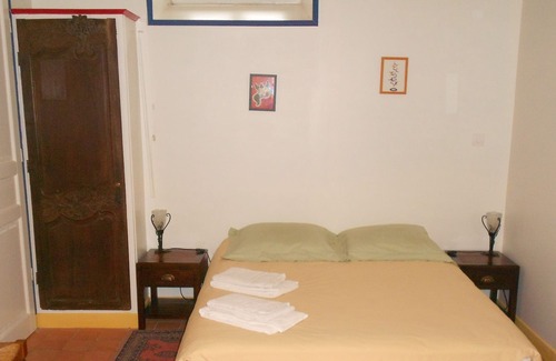 L'Ile-d'Elle Hotel | Villanelle - Sonia room, at the center of your desires.