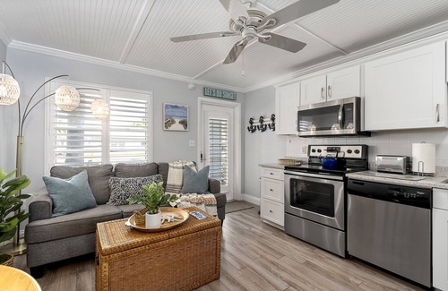 Bradenton Beach Condo | Villas By The Sea #2, Anna Maria Island Condo, one block from beach, heated pool