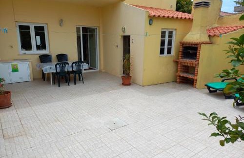 Peniche Villa | VillasFerrel - FlowerPot House