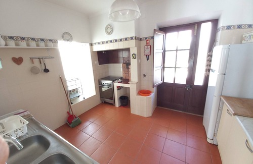 Peniche House | VillasFerrel - FlowerPot Chalet - with large courtyard and living area