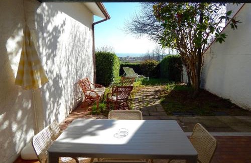 Villaggio Taunus Apartment | VILLETTA AZALEA 54