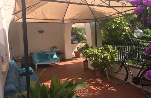 Ortona House | Villetta Bouganville