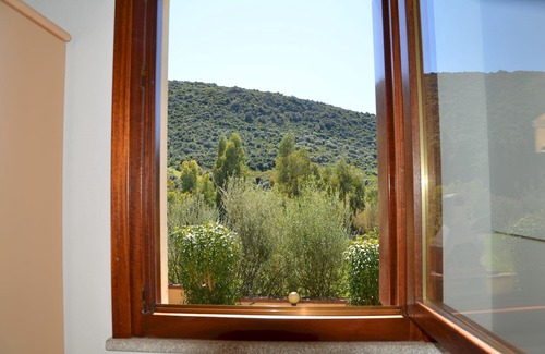 Agrustos Apartment | Villetta con Giardino in Contesto Riservato non Lontana dal Mare Bel01