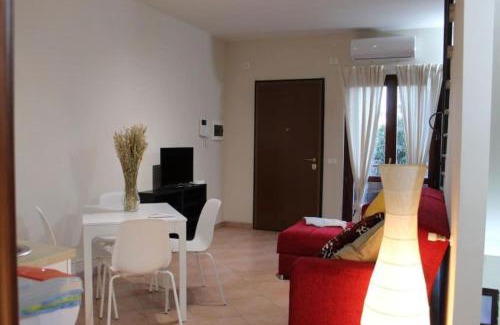 Zona XVI Torrenova House | Villetta fronte Metro C, parcheggio, Wi-Fi, A/C