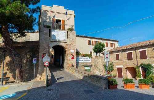 Granarola Villa | Villetta Leccino Home tra Collina e Mare by Yohome