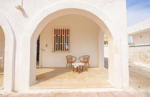 Torre Castiglione House | Villetta Lia di fronte al mare