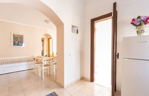 Montincello Apartment | Villini delle Rose -Quadrilocale 5 by BarbarHouse
