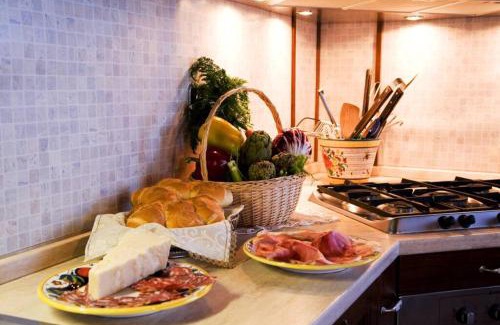 Porrena Apartment | VILLINO in the hearth of Tuscany, quiet unforgettable place.