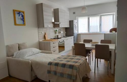 L'Aquila House | Villino Maria Pia, appartamento in villino in centro storico L'Aquila
