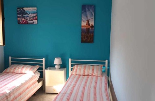 Torre Castiglione Apartment | Villino Nausika fronte mare - B
