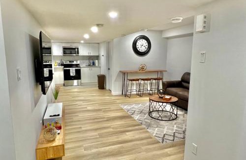 West Edmonton Apartment | Vinash Luxury Suite