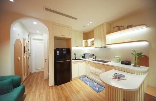 Quang An Apartment | Vincent's Home at D’le Roi Soleil West Lake