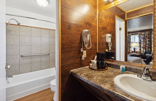 Mackinaw City Hotel | Vindel Motel