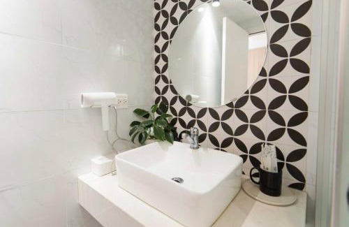 Trung Hoa Nhan Chinh Apartment | Vinhomes D'capitale Serviced Apartment - SHERA HOUSING