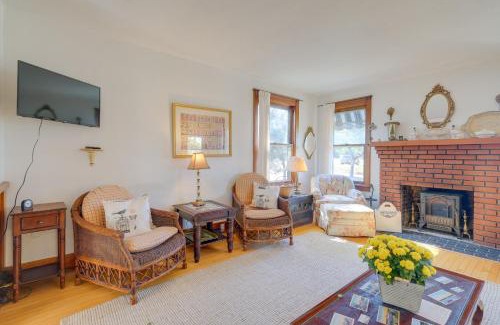 Charlevoix House | Vintage Charlevoix Home with Deck Near Round Lake!