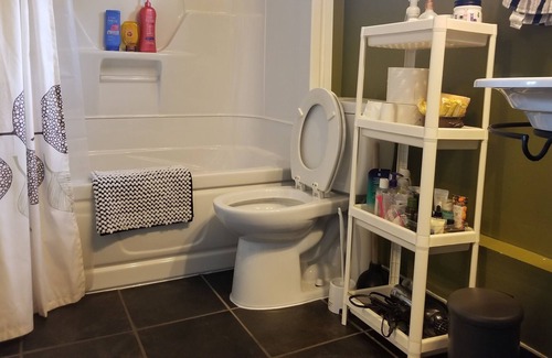 Hull Apartment | Vintage charm apartment in Old Hull!