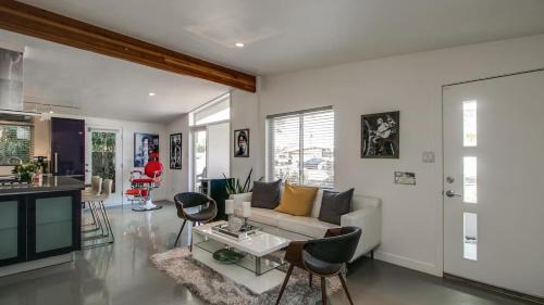 Camelback East House | Vintage Charm w Modern Comforts Pool and Hot Tub