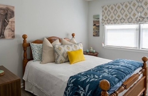 Myrtle Grove House | "Vintage-Chique meets Pensacola Trendy" 3/1 w/fenced yard, beaches, bases & DT.