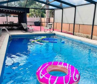 Tampa House | Vintage Family Scape + heated pool&discount