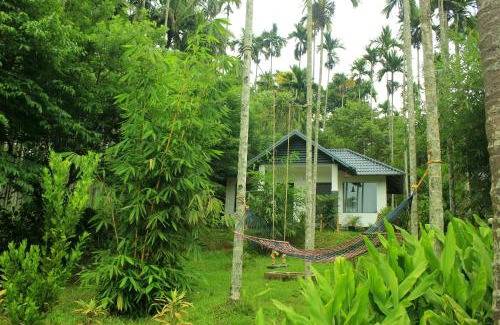 Sulthan Bathery Villa | Vintage Garden Resort