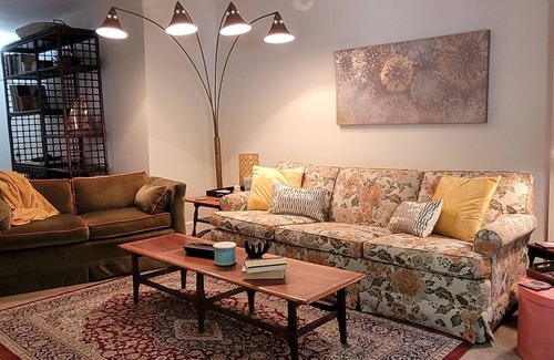 Lexington Apartment | Vintage Lex Loft