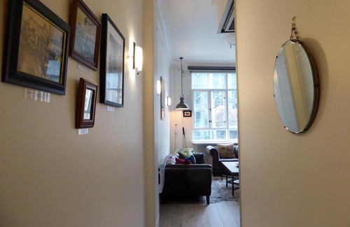 Auckland Central Business District Apartment | Vintage meets vogue, Auckland CBD