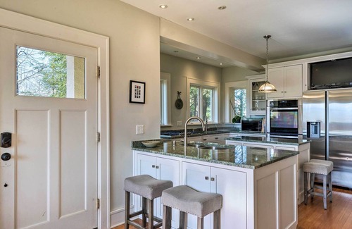 Granville House | Vintage-Mod Getaway w/ Deck + Private Pool!