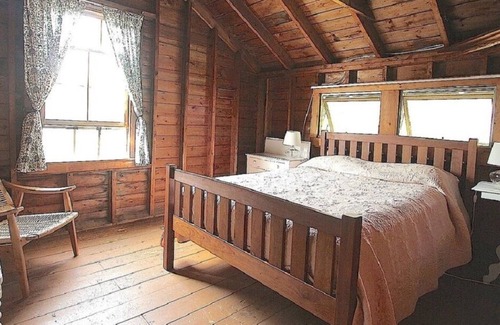 Mid-Coast and Islands House | Vintage Oceanfront 4BR Cottage ~ Private Beach & Mooring ~ Historic Countryside
