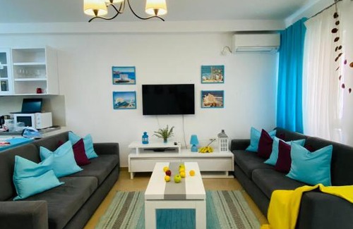 Sarande Apartment | Vintage Sea View Apartment
