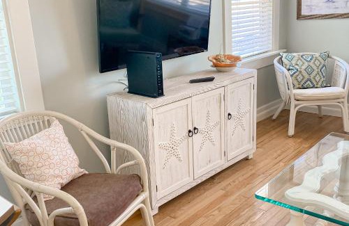 Venice House | Vintage Venice Duplex - A