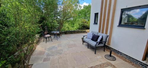 Sheffield Apartment | Vintage vibe with modern conveniences - Sheffield & Peak District!