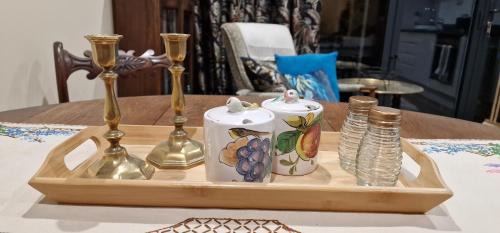 Sheffield Apartment | Vintage vibe with modern conveniences - Sheffield & Peak District!