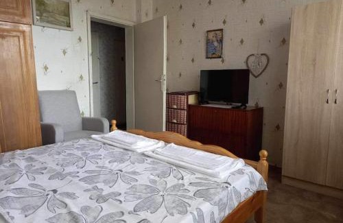 Sliven Apartment | Vintage Vibes - Family Flat in a Quiet Area