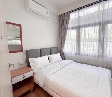 Rong Muang Hotel | Vintana Siam Bangkok Hotel