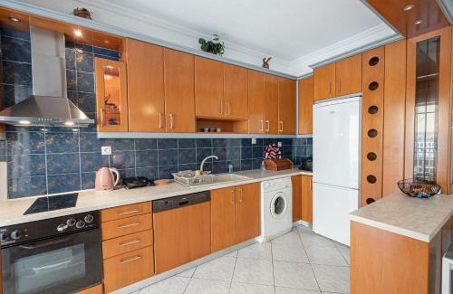 Paralia Dionysiou Apartment | Viny Apartment