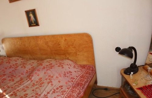 Strekov House | Vinyl House