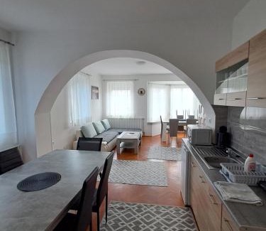 Bogacs Apartment | Viola Apartmanház