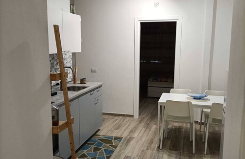 Parma City Centre Apartment | Violet Apartment - Parma